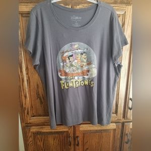 Super Cute Torrid Flintstones graphic tee size 4.❤🦕🦴